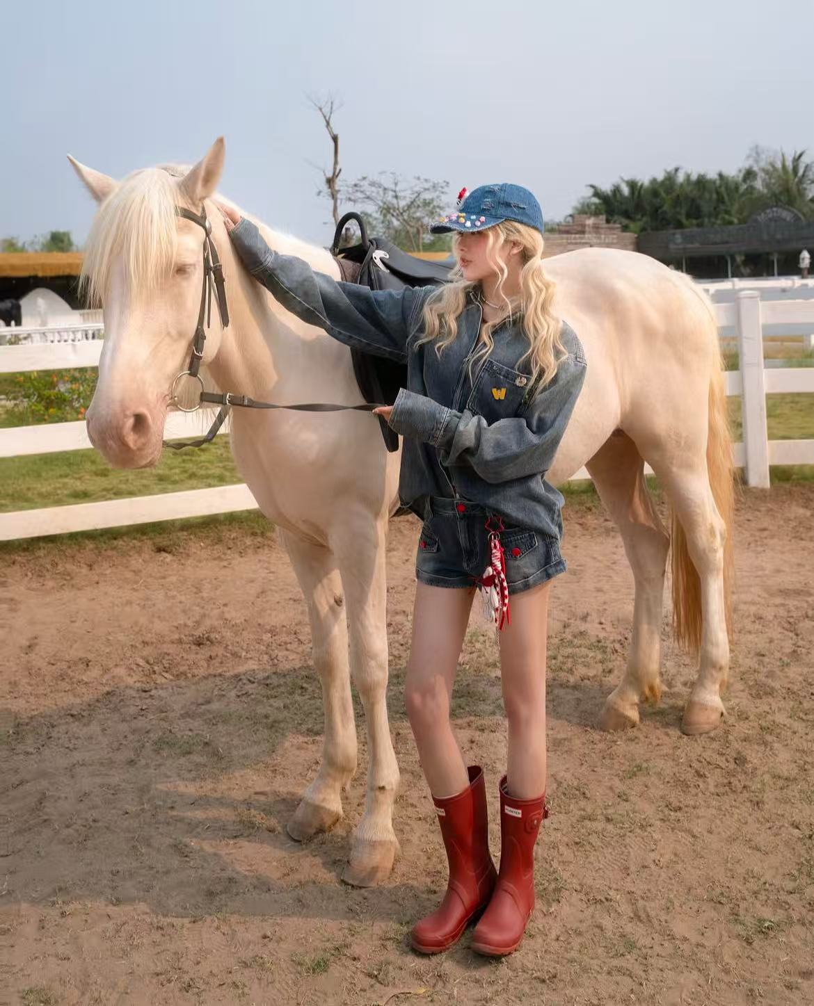 Swan New Jeans Set (Three Pieces)