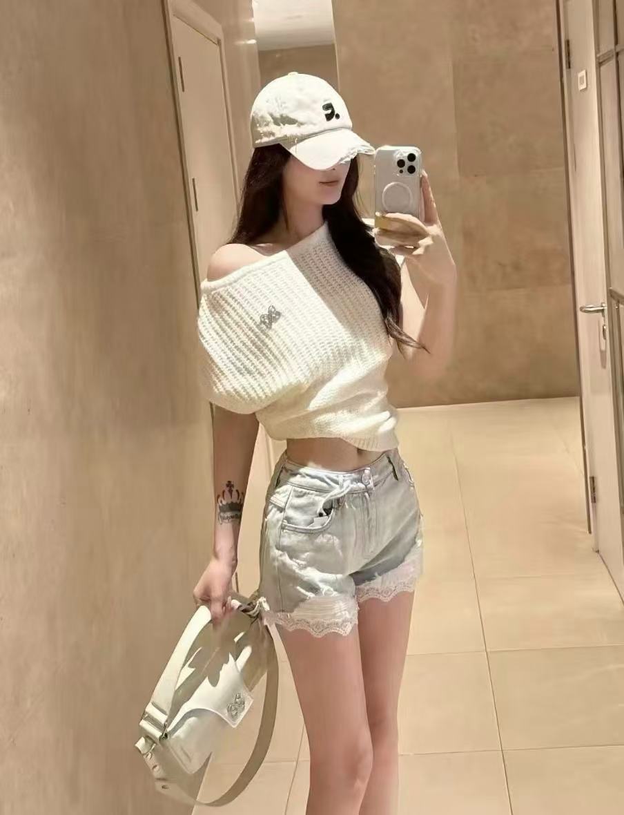 Ann Andelman Off-white Pique Knit Off-shoulder Top