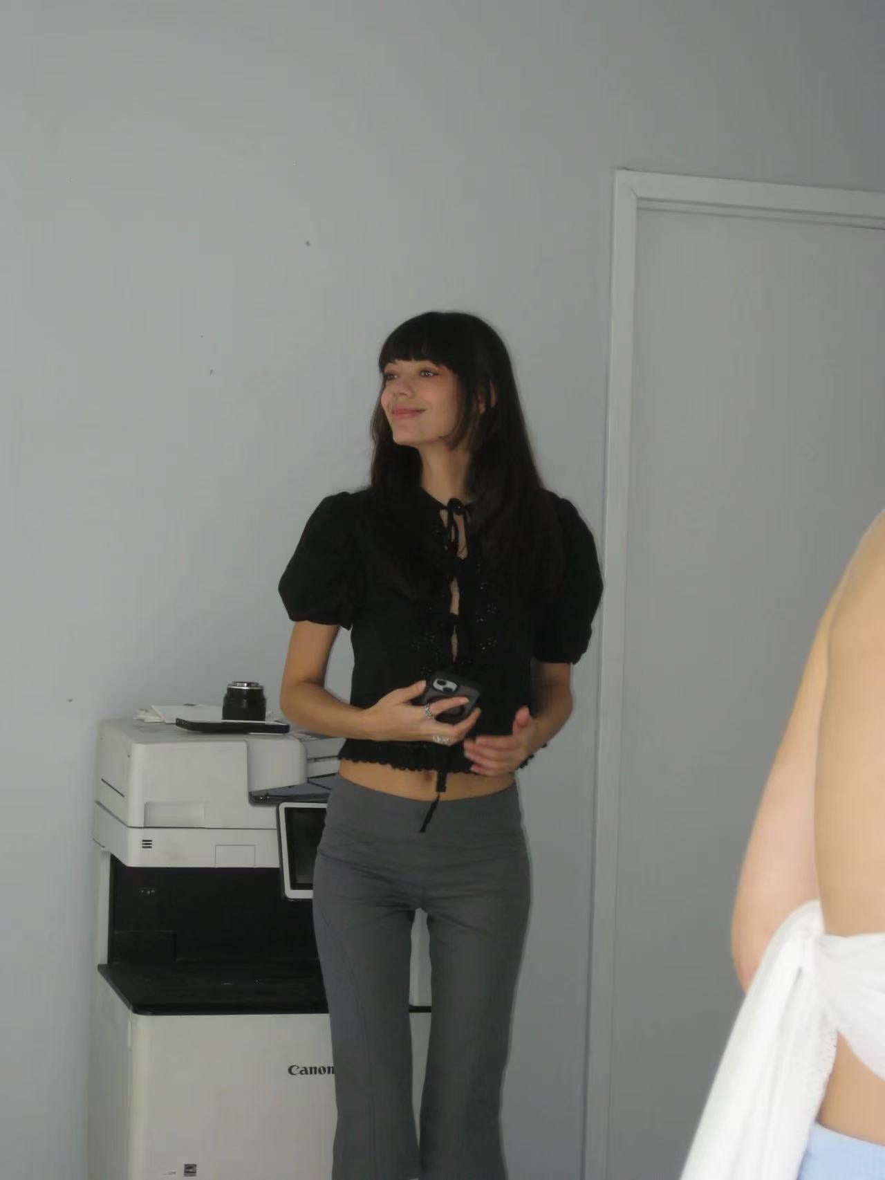 Zemeta Chaser Black Crop Top