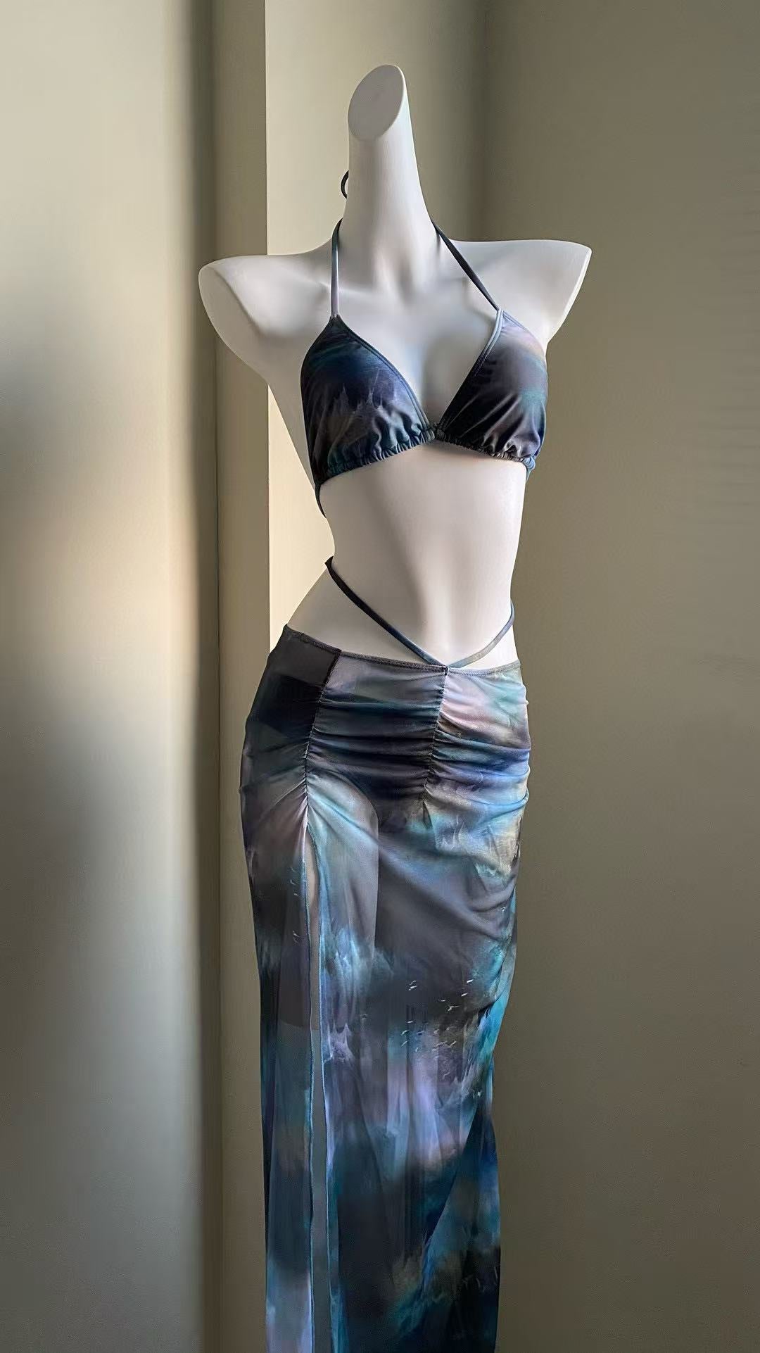 Tie-Dye Mesh Cutout Set with High Slit – Midnight Sky