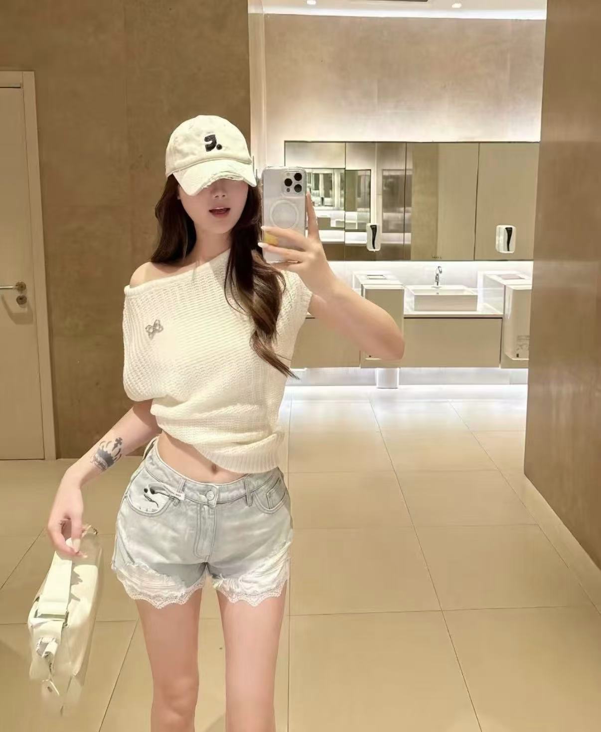 Ann Andelman Off-white Pique Knit Off-shoulder Top