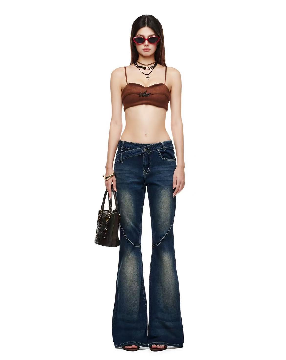 Aiaiverse Flared Jean
