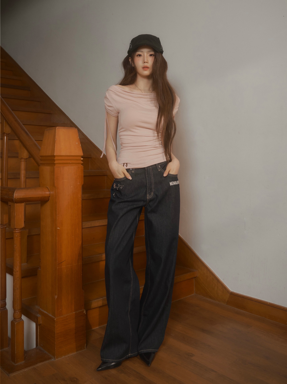 Newalrin Meow Summer draping shrring Boat neck Top