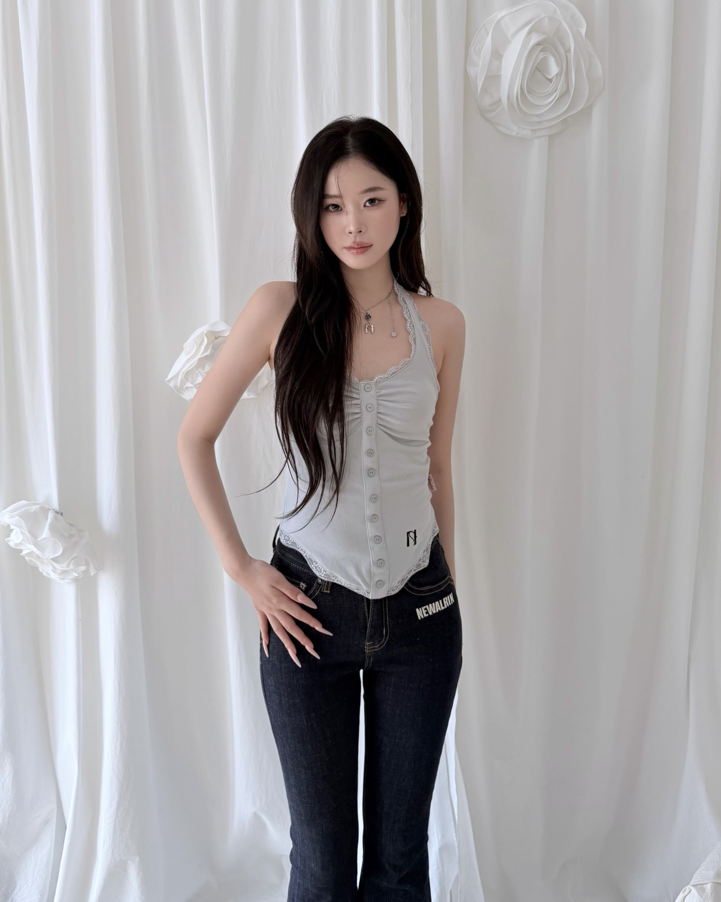 Newalrin Candy Lace Button Sleeveless Top