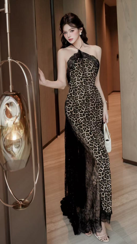 La Vierge Naomi Dress