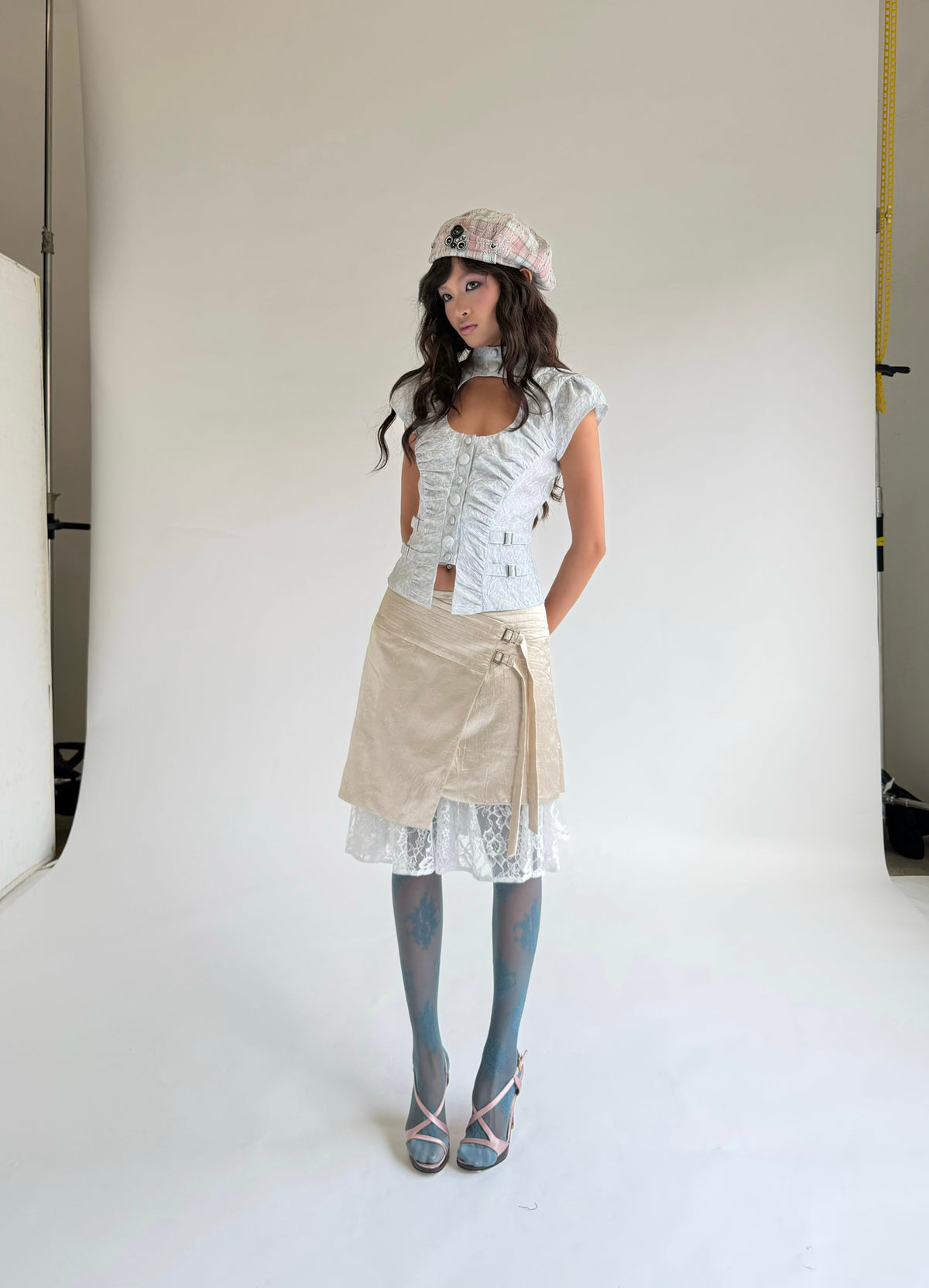 Into Eight Button Beret - image 4