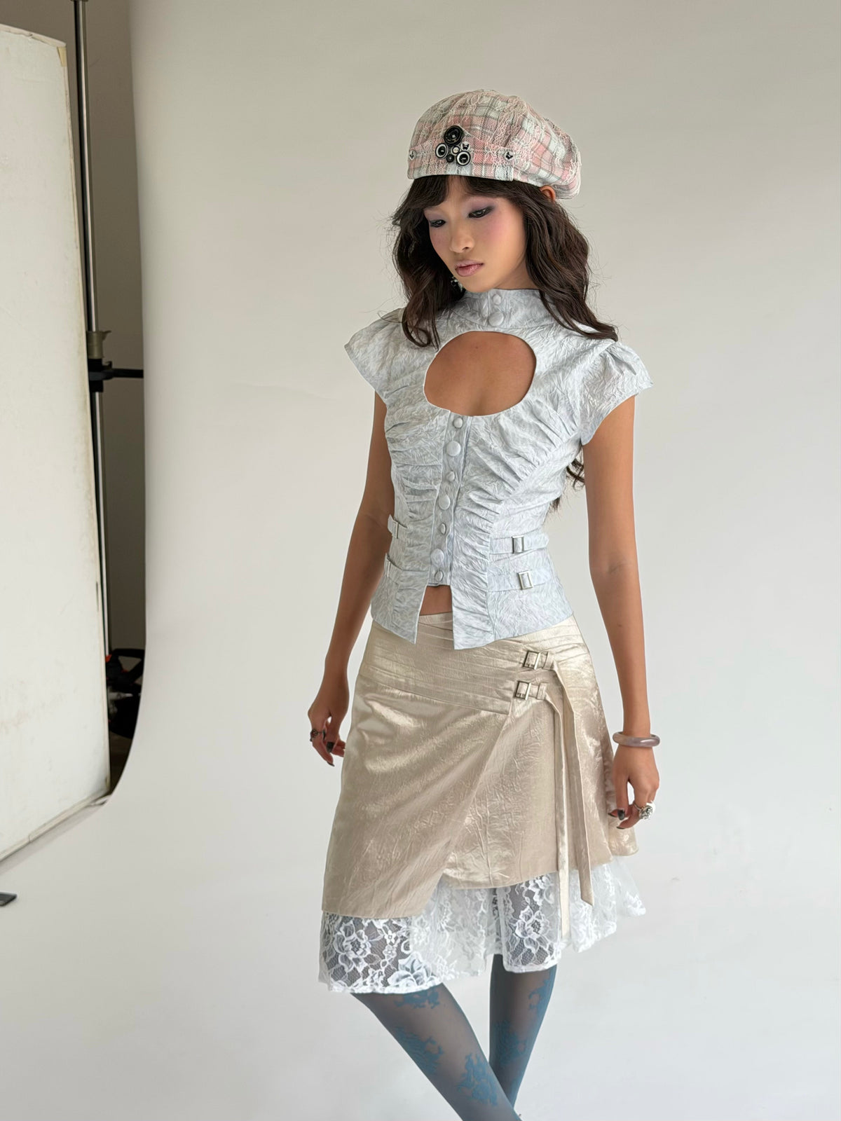 Into Eight Button Beret - image 3