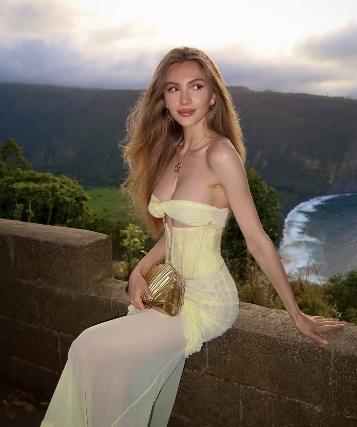 Huelleyrose Valentine Dress