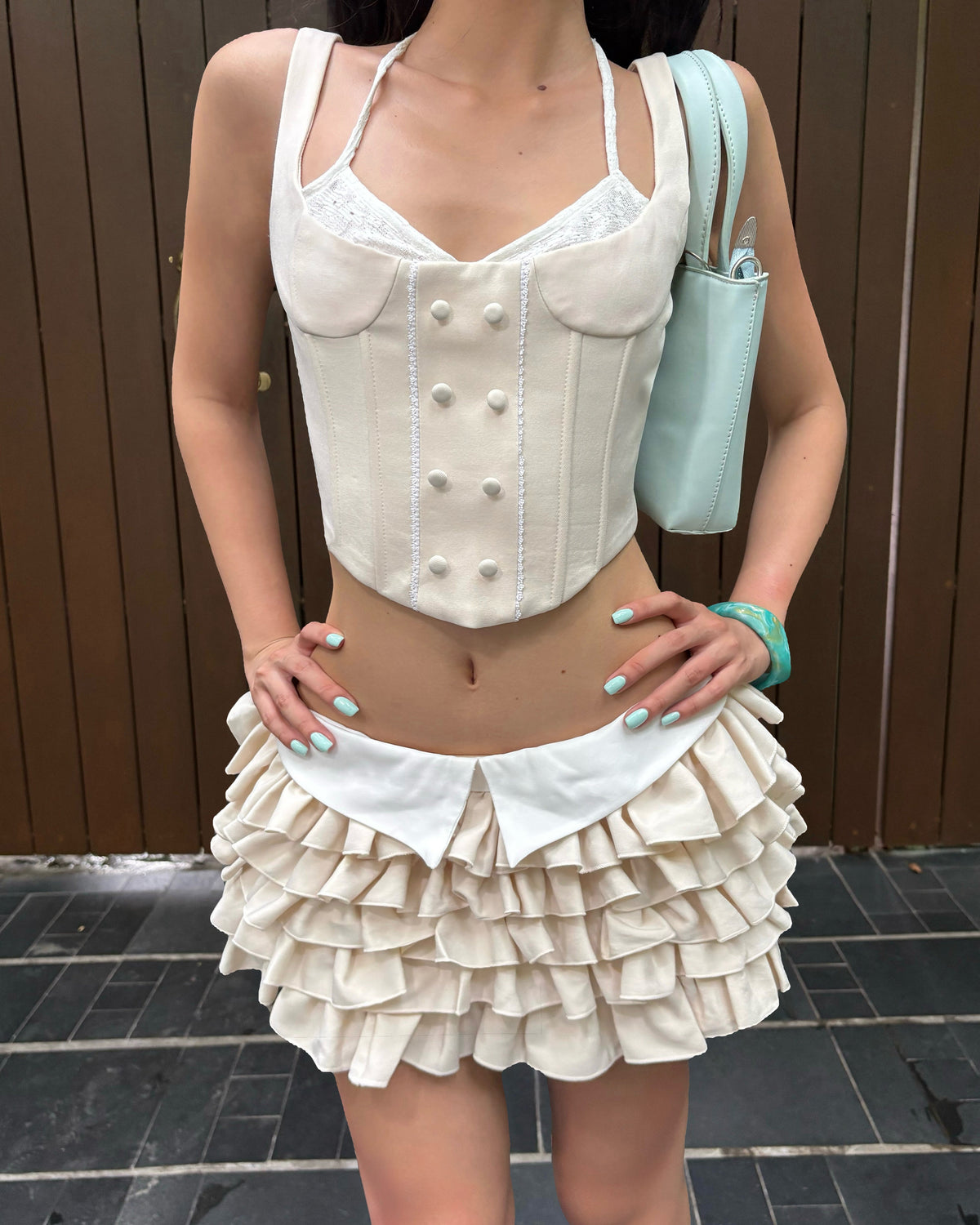 Aiai Regina Set - image 12