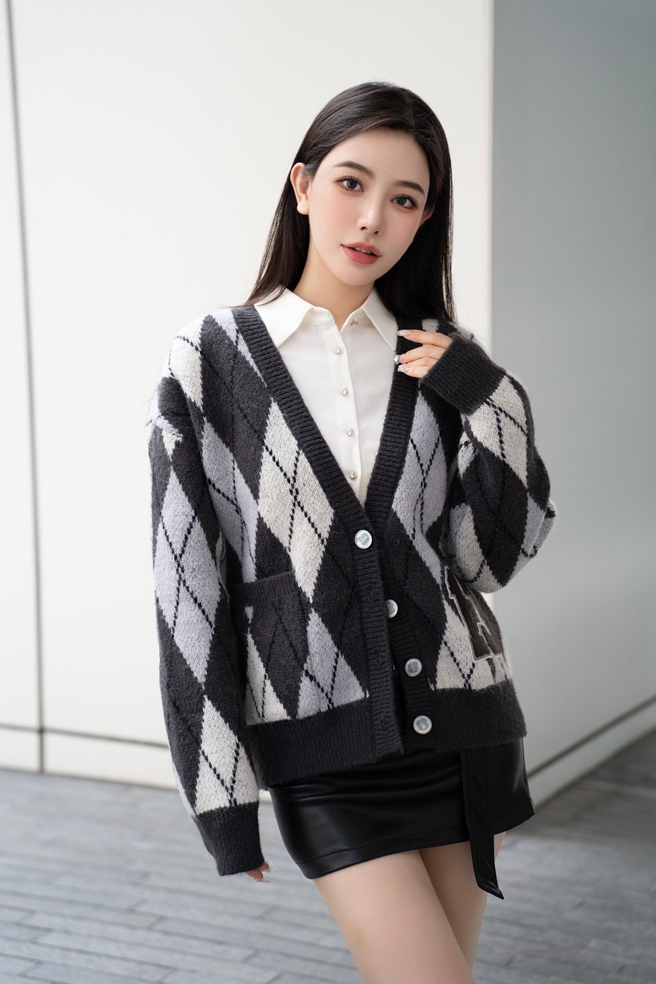 13DE MARZO Vintage Diamond Pattern Cardigan